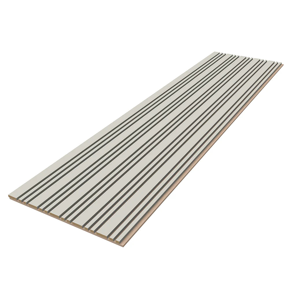 Akoestisch wandpaneel van zwart houtfineer tegen cinewall